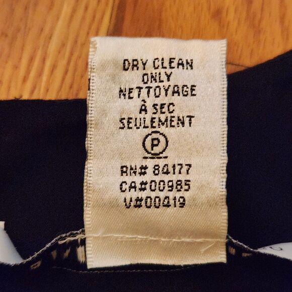 Diane Von Furstenberg DVF Chic Hazina Shift Dress U-Neck, Bell Cuffs, Black Sz 6 - Picture 10 of 10